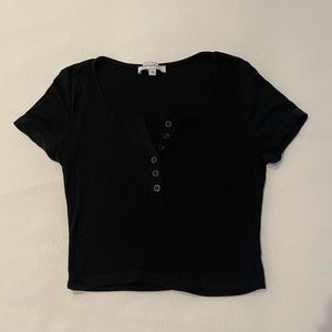 black tee